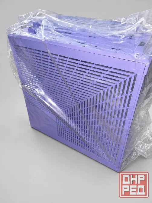 Корпус для компьютера Hyte Y70 Taro Milk, сиреневый Донецк - изображение 1
