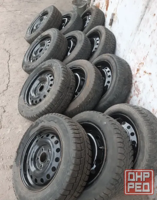 Продаю колёса в сборе с зимней резиной Донецк - изображение 1