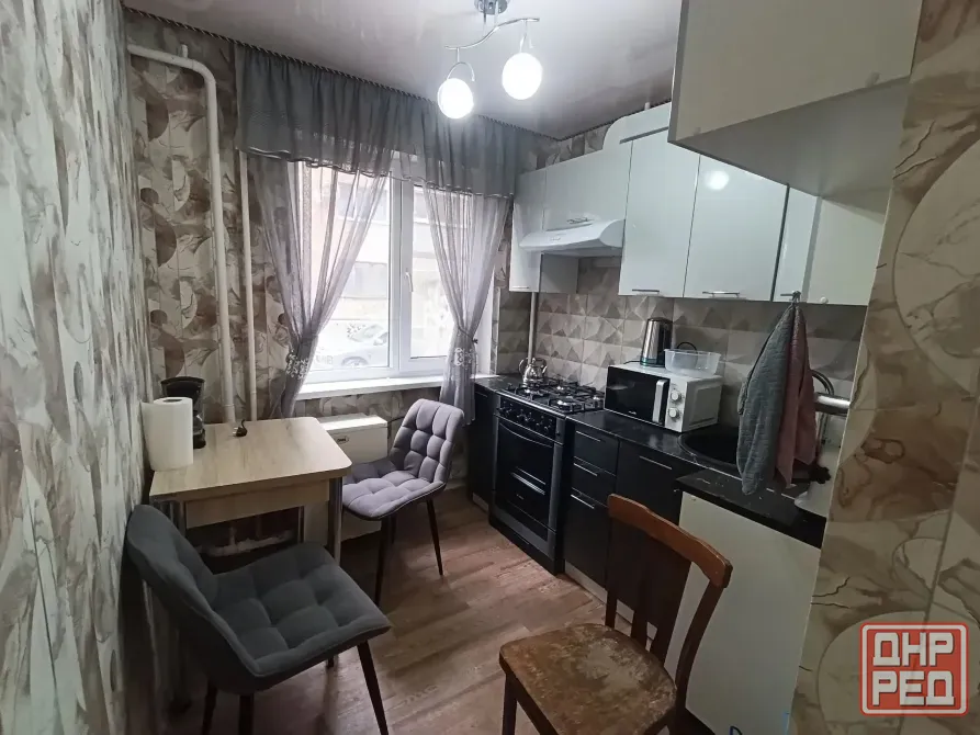 Продам 2-х комнатную квартиру в г. Харцызске, Черемушки, м-н Металлургов Харцызск - изображение 1