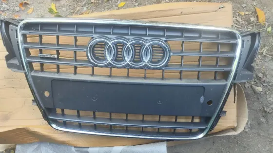 Решетка радиатора Audi A4 (B8) Донецк