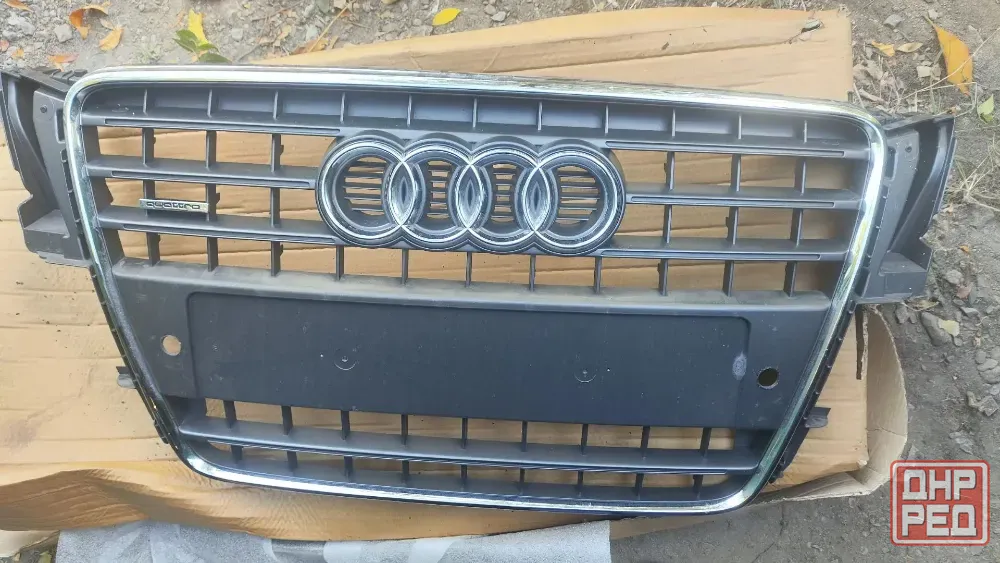 Решетка радиатора Audi A4 (B8) Донецк - изображение 1