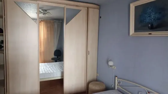 Сдам 2 х ком квартиру на набережной Донецк
