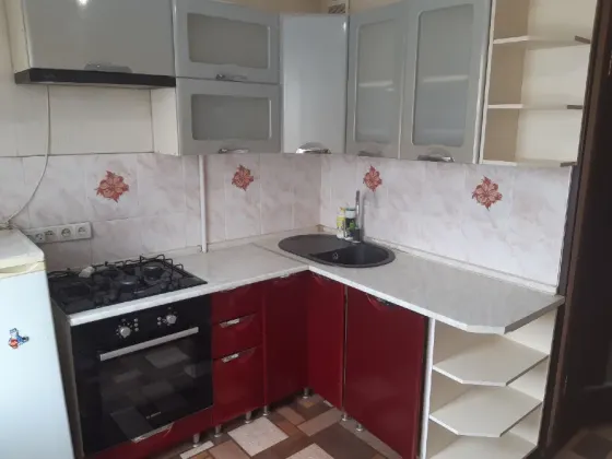 Сдам 2 х ком квартиру авторынок Донецк