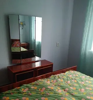 Продам 2-квартиру. Чешский проект. Крупногабаритная.2 этаж. Донецк