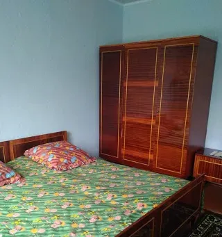 Продам 2-квартиру. Чешский проект. Крупногабаритная.2 этаж. Донецк