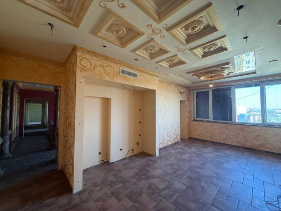 Продажа 4-х комнатной видовой квартиры в новостройке! Корона - Панорамный вид на Кальмиус! Донецк