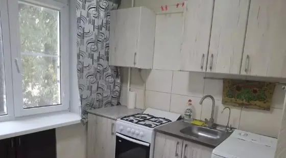 сдам 3ёх комнатную квартиру Донецк