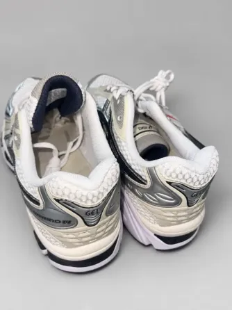 Кроссовки ASICS Gel-Kayano 14, бело-серебристые, EU 42 Донецк