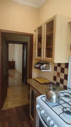 Продам 2х комнатную квартиру в центре с автономным отоплением Макеевка
