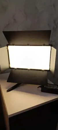 Видеосвет LED U800+ 60Вт с настольным штативом Макеевка