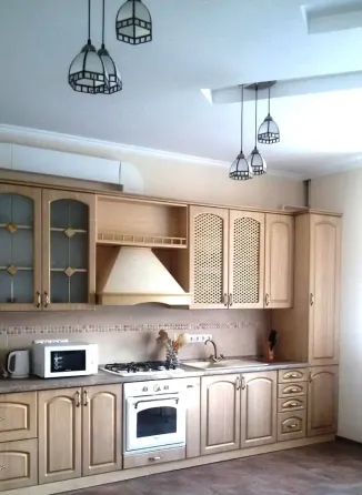 Сдам с 20 октября Новострой 3 к кв 145 кв м в Калининском районе с подземным паркингом на 2 машины Донецк