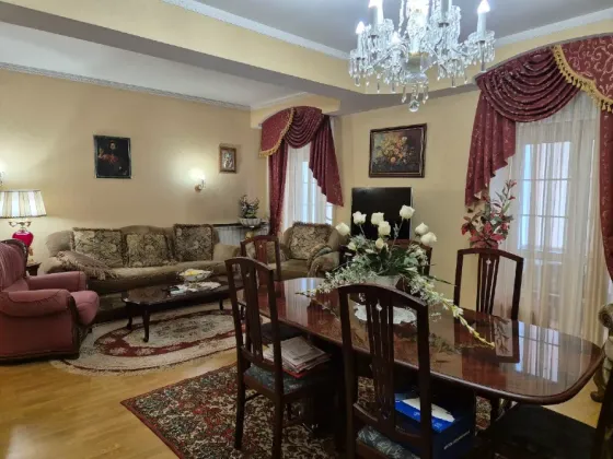 Продажа 2х квартиру в центре города, пересечение Университетская\ Гринкевича Донецк