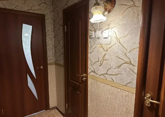 Продам 3-х комн. 2/9, стоматология ул. Куйбышева Донецк