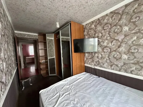 ворошиловский район проспект гринкевича ,бульвар пушкина ,улица артема все в пешей доступности Донецк