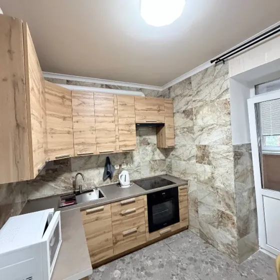 Сдам 1комнатную квартиру в Пролетарском районе. 34кв.м, 4 этаж многоэтажного дома. Донецк