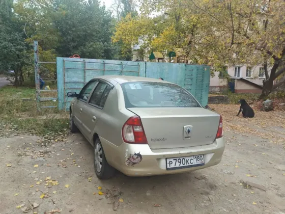 продаю автомобиль рено симбол, 1,6л, 2006 г.в., мкпп, 235000 км, на уверенном ходу. Донецк