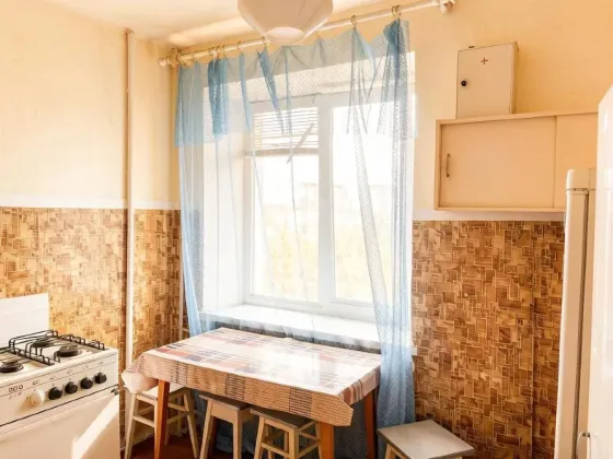 Продается 2-комнатная квартира в районе Крытого Рынка Донецк