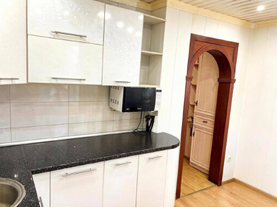 Продается 1-комнатная квартира на пр-те Ильича Донецк