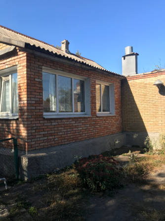 Продам дом 80 м2 Текстильщик рядом газ ,с/у в доме,гараж ,10 сот ,остановка и школа рядом Донецк