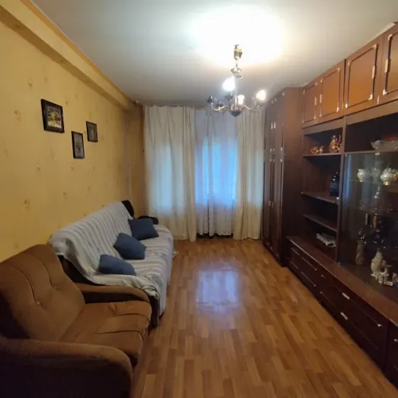 Сдам 3 комн. кв. Калининский р-н, г. Донецк Донецк