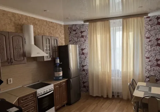 Кировский район ул Кирова ( около Площади Свободы) Донецк