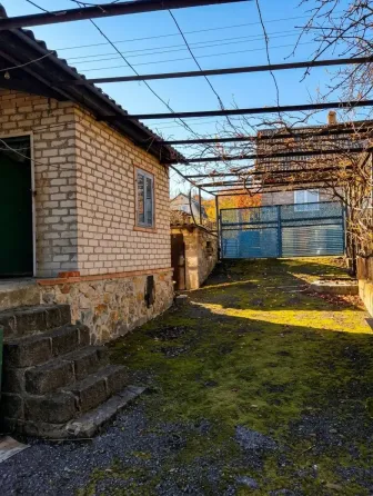 Дача в Ленинском районе города Донецка. Донецк