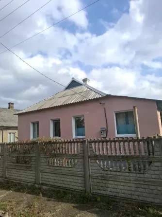 Продам жилой уютный дом Авдотьено и 10 соток приватизированной земли Донецк