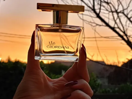 Парфюмерная вода Miss Giordani Донецк