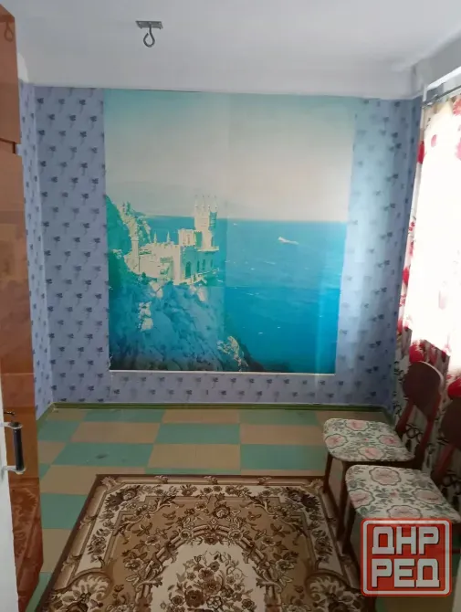 4-комнатная квартира, 56 м², 3/5 этаж Торез, 2-й микрорайон Торез - изображение 3