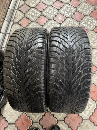 Комплект дисков с зимней резиной IKON Autograph Snow 3 SUV 275/45/R20 Макеевка