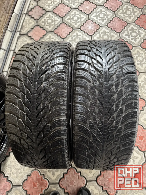 Комплект дисков с зимней резиной IKON Autograph Snow 3 SUV 275/45/R20 Макеевка - изображение 3