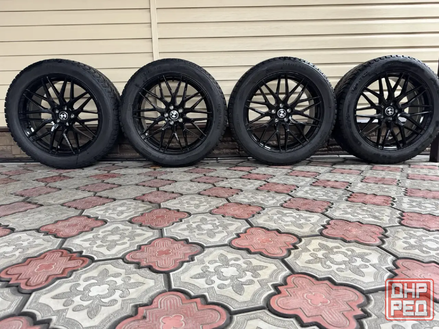 Комплект дисков с зимней резиной IKON Autograph Snow 3 SUV 275/45/R20 Макеевка - изображение 7