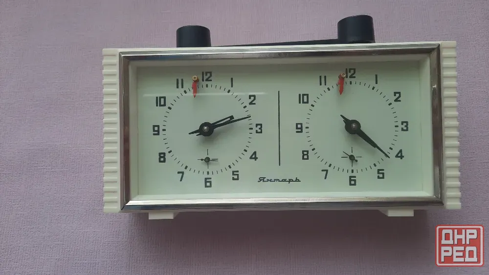 Советские шахматные часы "Янтарь" (механические) Донецк - изображение 1