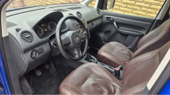 Продам Volkswagen Caddy, 2011 год Макеевка