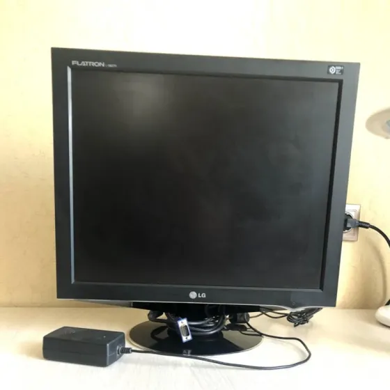 Монитор 19" (48.3 см) LG L1960TR-BF Донецк