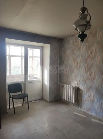 Продам 2к ул. Оборонная 2А рн. т.ц. Россия Луганск