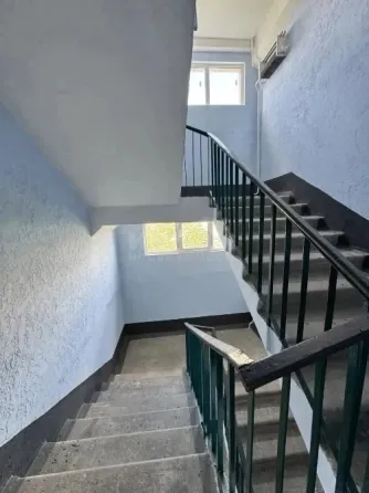 Продам 2к кв. Мирный 1Б Луганск