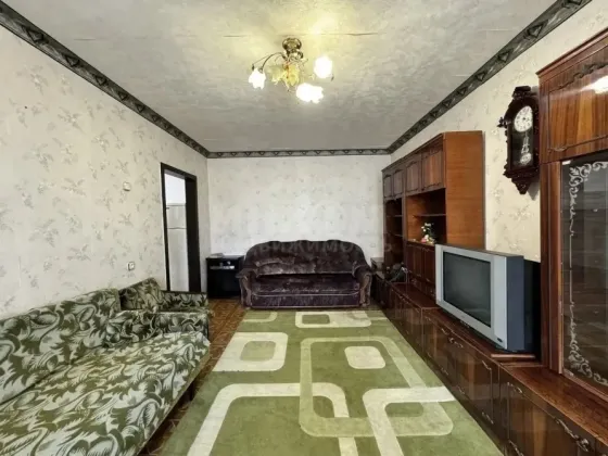 Продам 2к кв. Мирный 1Б Луганск