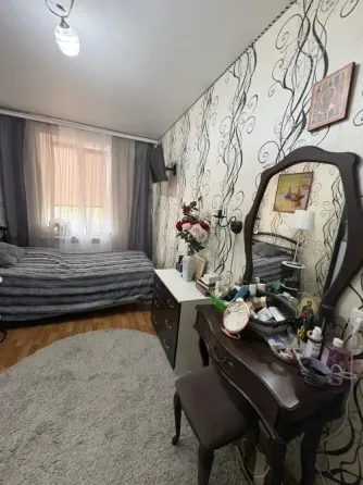 Срочная продажа 3 на 55 квартале с ремонтом! Макеевка