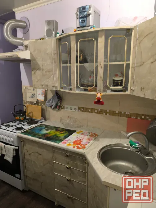 Продам 1 комнатную квартиру в Харцызске, Черёмушки, м-н Металлургов Харцызск - изображение 2