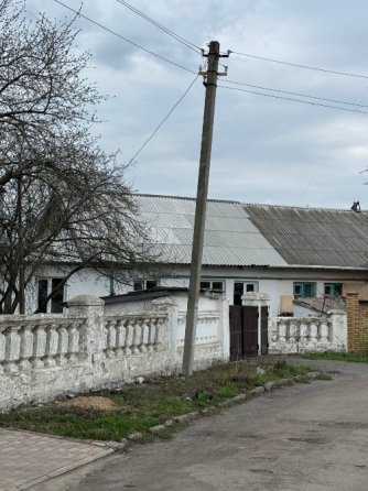 Продам 1/2 дома Шахтерск