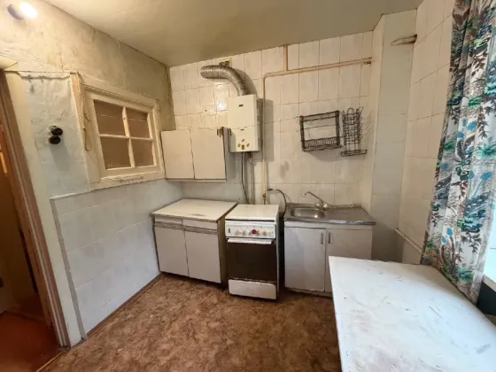 Продажа 3-комнатной квартиры в Куйбышевском районе. Курганова. Азотный. Окна пластик. Трубы поменяны Донецк