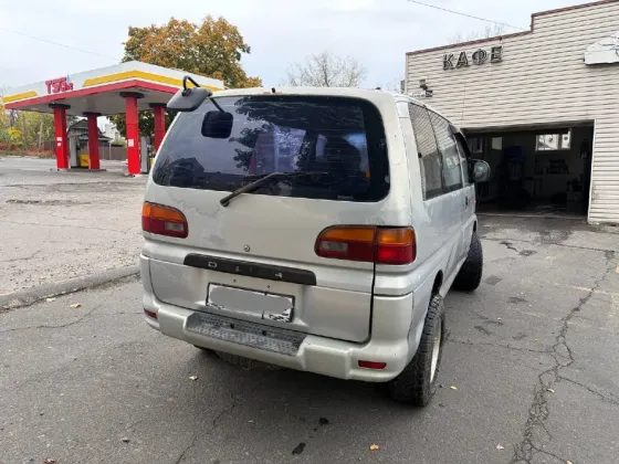 Mitsubishi Delica 2.8TD 4WD 1996 Шахтерск