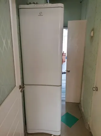 Холодильник Indesit CA140G Макеевка