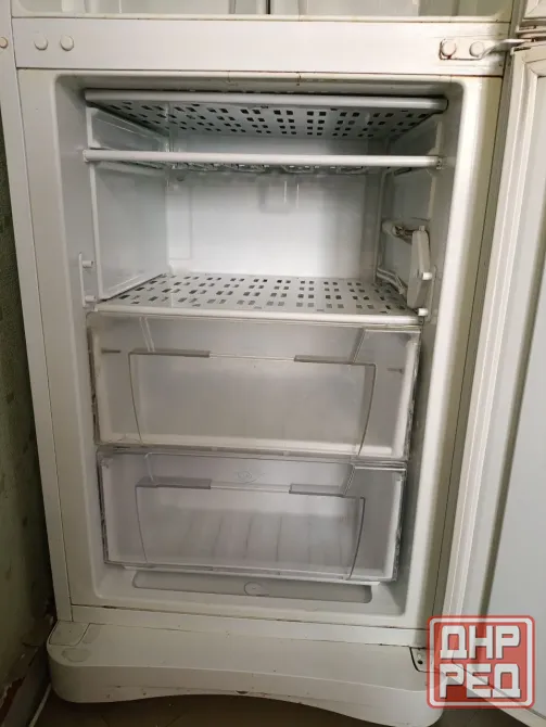 Холодильник Indesit CA140G Макеевка - изображение 4