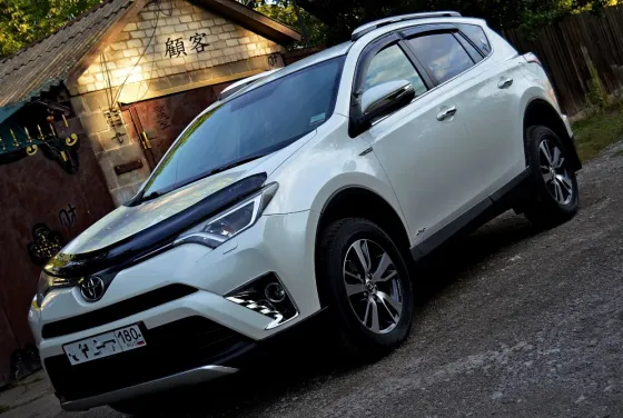Toyota Rav4 2016г 2.0 4WD**IDeaL-эксклюзив**Рестайлинг официал Макеевка