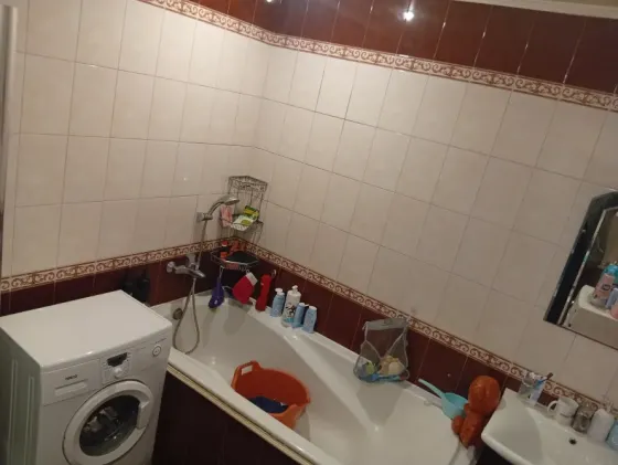 Сдам 5 комнатный дом в Буденновском районе Донецка Макеевка