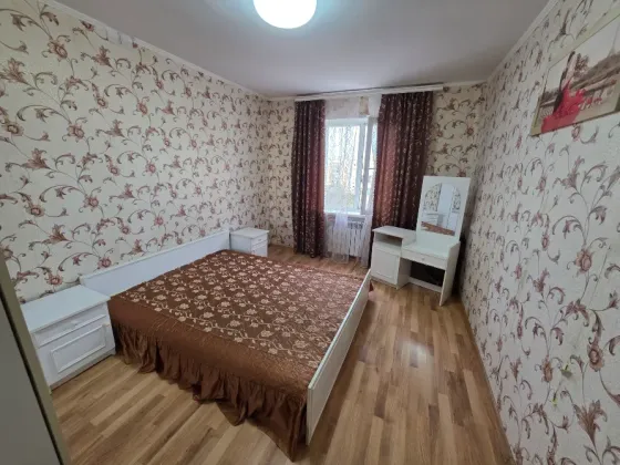 Сдам 2х.кв Центральный район пр.Строителей Мариуполь