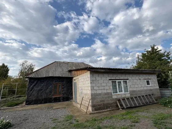 Продам дом район ж/д вокзала ул Краснознаменная Донецк