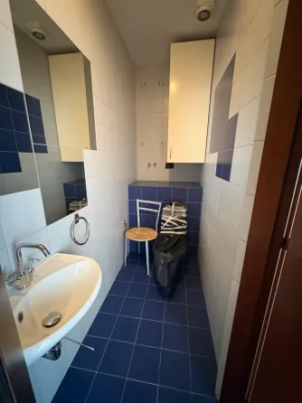 Продам крупногабаритную 3 комн. квартиру в Центре Донецк